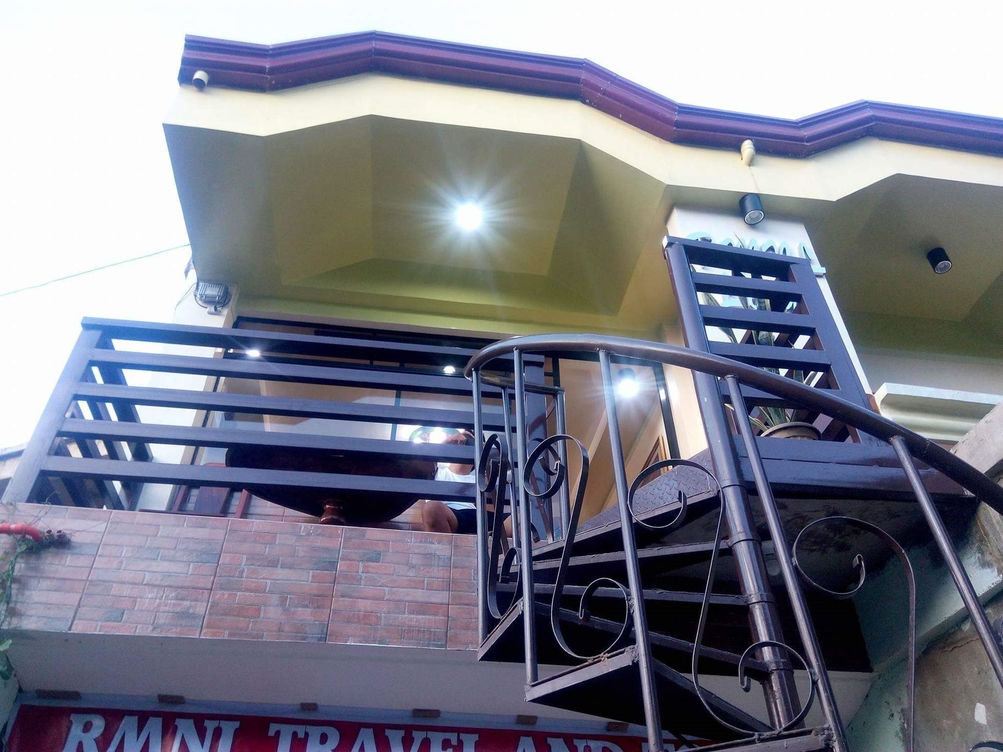 Reddoorz @ Poblacion 6 Coron Buitenkant foto
